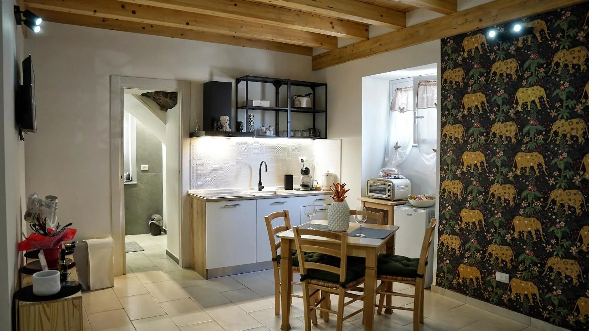 Home 3124 Katánie
